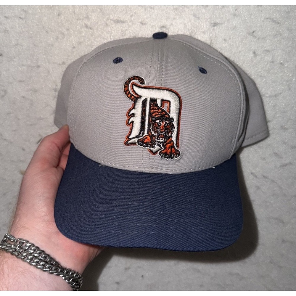 VTG Detroit Tigers Hat Mens OSFA One Size Gray‎ SnapBack New Era 90s MADE IN USA